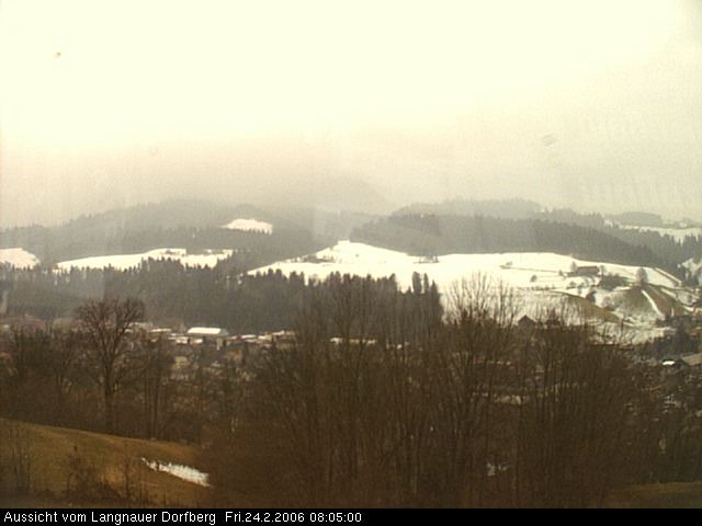 Webcam-Bild: Aussicht vom Dorfberg in Langnau 20060224-080500