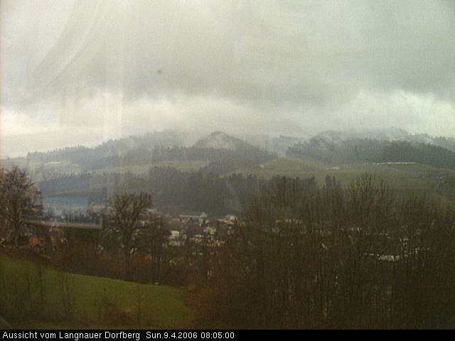 Webcam-Bild: Aussicht vom Dorfberg in Langnau 20060409-080500