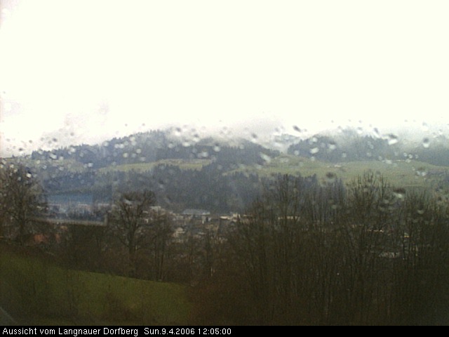 Webcam-Bild: Aussicht vom Dorfberg in Langnau 20060409-120500
