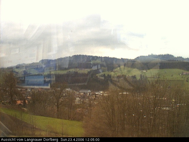 Webcam-Bild: Aussicht vom Dorfberg in Langnau 20060423-120500
