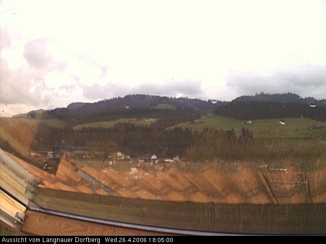 Webcam-Bild: Aussicht vom Dorfberg in Langnau 20060426-180500