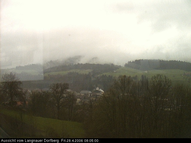 Webcam-Bild: Aussicht vom Dorfberg in Langnau 20060428-080500