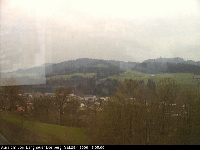 Webcam-Bild: Aussicht vom Dorfberg in Langnau 20060429-160500