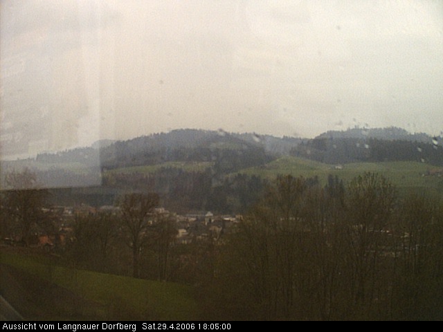 Webcam-Bild: Aussicht vom Dorfberg in Langnau 20060429-180500
