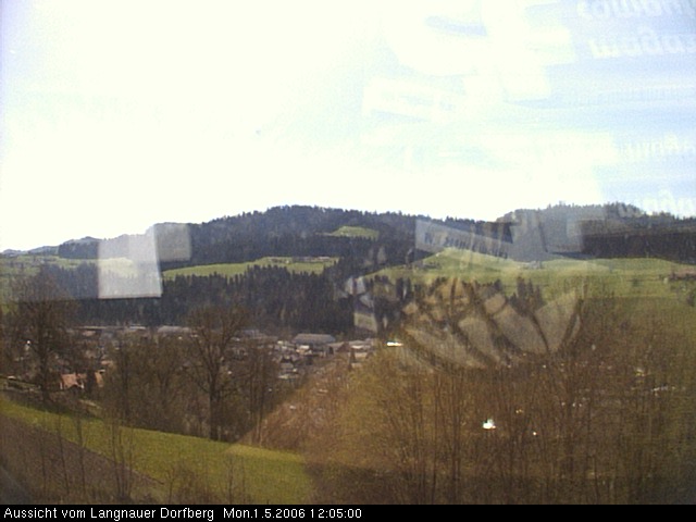 Webcam-Bild: Aussicht vom Dorfberg in Langnau 20060501-120500