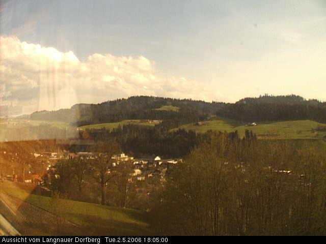 Webcam-Bild: Aussicht vom Dorfberg in Langnau 20060502-180500