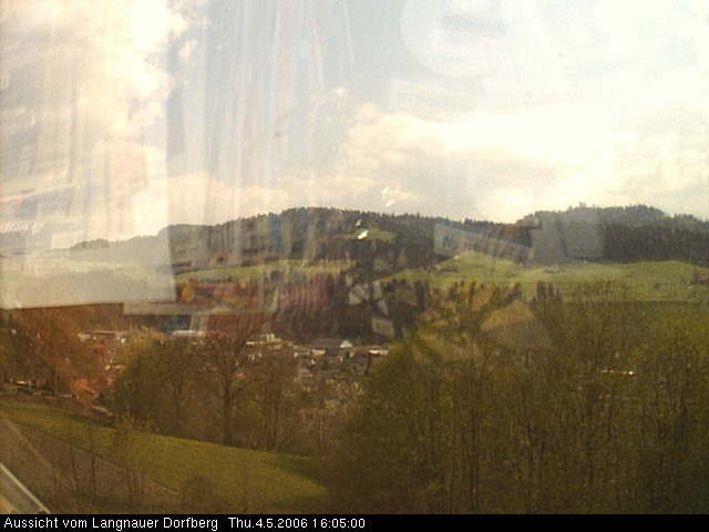 Webcam-Bild: Aussicht vom Dorfberg in Langnau 20060504-160500
