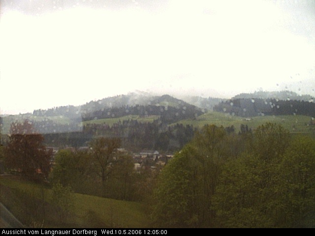 Webcam-Bild: Aussicht vom Dorfberg in Langnau 20060510-120500