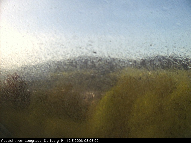 Webcam-Bild: Aussicht vom Dorfberg in Langnau 20060512-080500