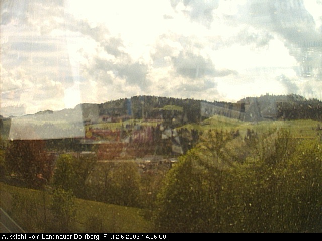 Webcam-Bild: Aussicht vom Dorfberg in Langnau 20060512-140500