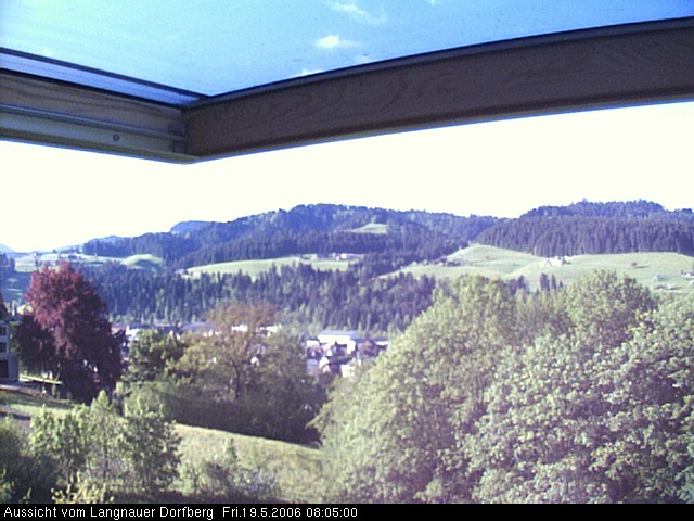 Webcam-Bild: Aussicht vom Dorfberg in Langnau 20060519-080500