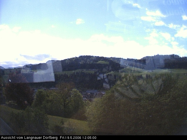 Webcam-Bild: Aussicht vom Dorfberg in Langnau 20060519-120500