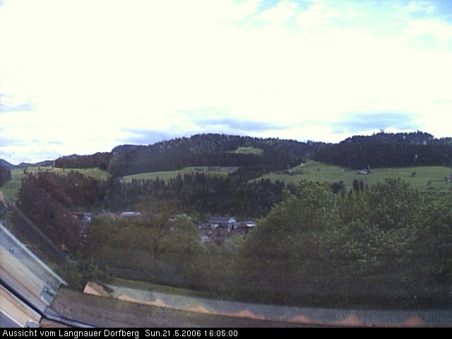 Webcam-Bild: Aussicht vom Dorfberg in Langnau 20060521-160500