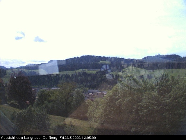 Webcam-Bild: Aussicht vom Dorfberg in Langnau 20060526-120500