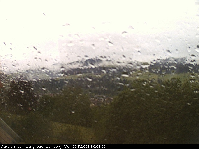 Webcam-Bild: Aussicht vom Dorfberg in Langnau 20060529-100500
