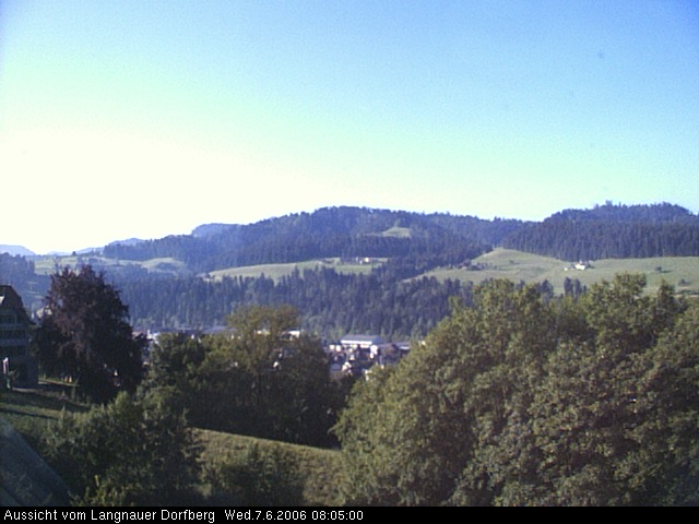Webcam-Bild: Aussicht vom Dorfberg in Langnau 20060607-080500