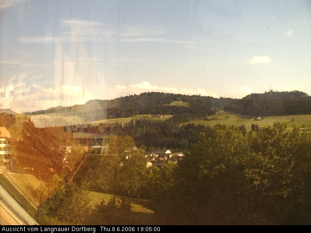 Webcam-Bild: Aussicht vom Dorfberg in Langnau 20060608-180500