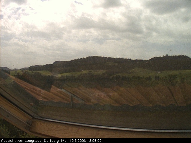 Webcam-Bild: Aussicht vom Dorfberg in Langnau 20060619-120500
