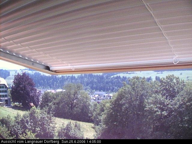 Webcam-Bild: Aussicht vom Dorfberg in Langnau 20060625-140500