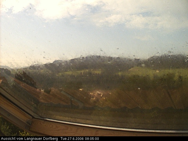 Webcam-Bild: Aussicht vom Dorfberg in Langnau 20060627-080500