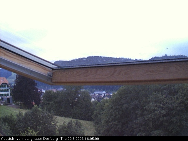Webcam-Bild: Aussicht vom Dorfberg in Langnau 20060629-160500