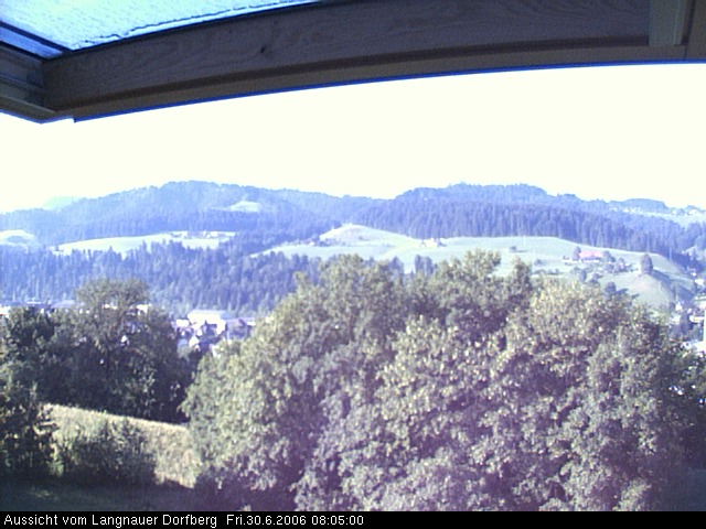 Webcam-Bild: Aussicht vom Dorfberg in Langnau 20060630-080500