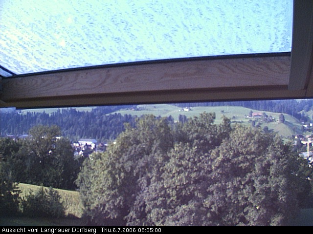 Webcam-Bild: Aussicht vom Dorfberg in Langnau 20060706-080500