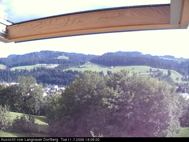 Webcam-Bild: Aussicht vom Dorfberg in Langnau 20060711-180500