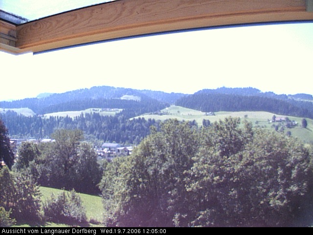 Webcam-Bild: Aussicht vom Dorfberg in Langnau 20060719-120500