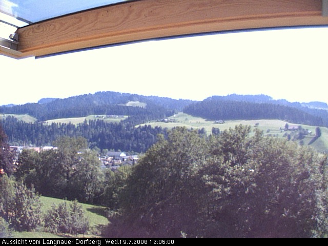 Webcam-Bild: Aussicht vom Dorfberg in Langnau 20060719-160500