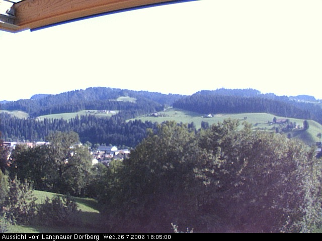 Webcam-Bild: Aussicht vom Dorfberg in Langnau 20060726-180500