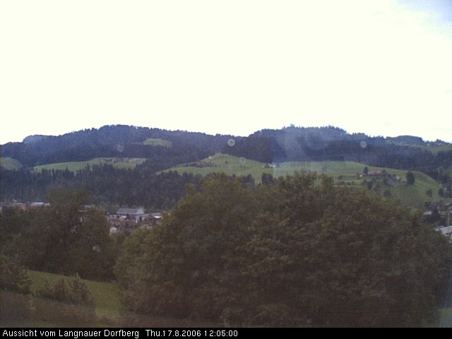 Webcam-Bild: Aussicht vom Dorfberg in Langnau 20060817-120500
