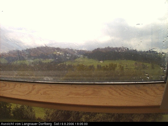 Webcam-Bild: Aussicht vom Dorfberg in Langnau 20060819-180500