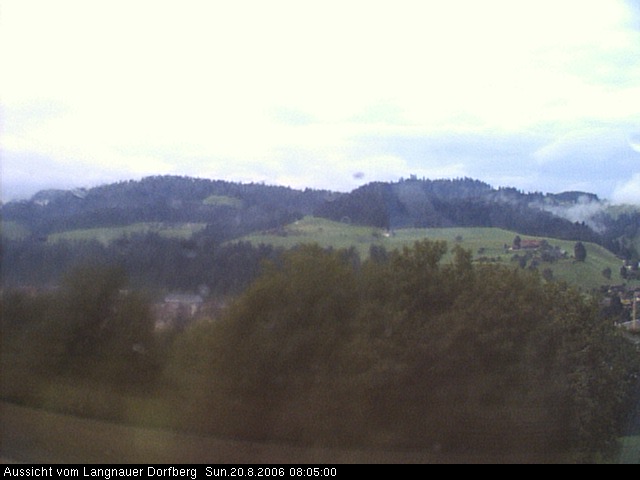 Webcam-Bild: Aussicht vom Dorfberg in Langnau 20060820-080500