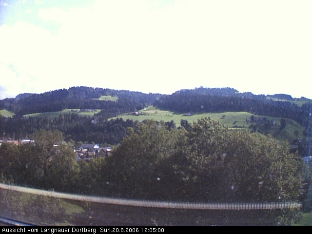 Webcam-Bild: Aussicht vom Dorfberg in Langnau 20060820-160500