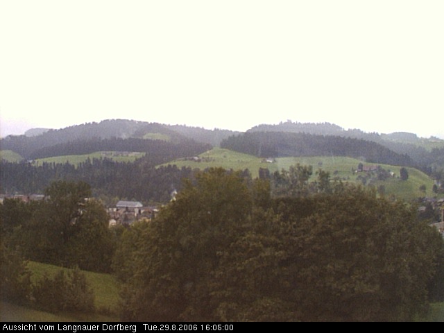 Webcam-Bild: Aussicht vom Dorfberg in Langnau 20060829-160500
