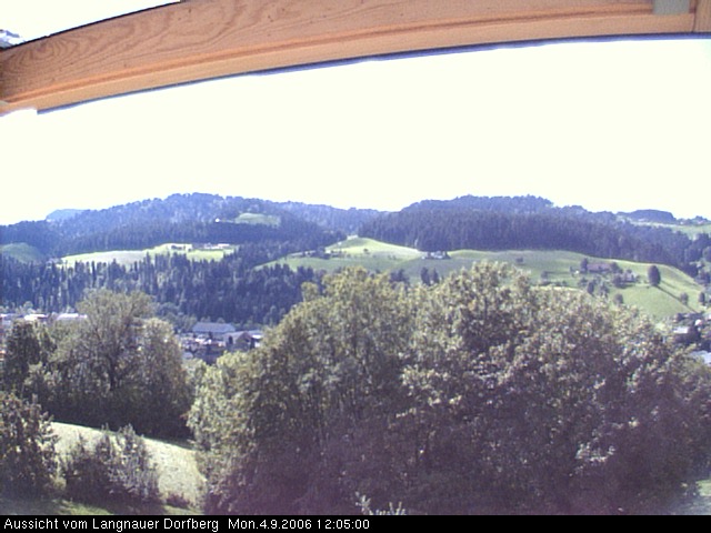 Webcam-Bild: Aussicht vom Dorfberg in Langnau 20060904-120500