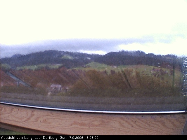 Webcam-Bild: Aussicht vom Dorfberg in Langnau 20060917-160500