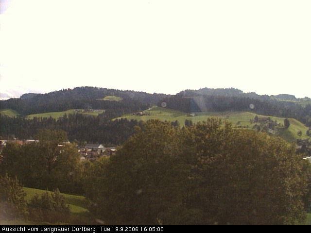 Webcam-Bild: Aussicht vom Dorfberg in Langnau 20060919-160500