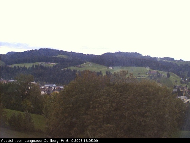 Webcam-Bild: Aussicht vom Dorfberg in Langnau 20061006-180500