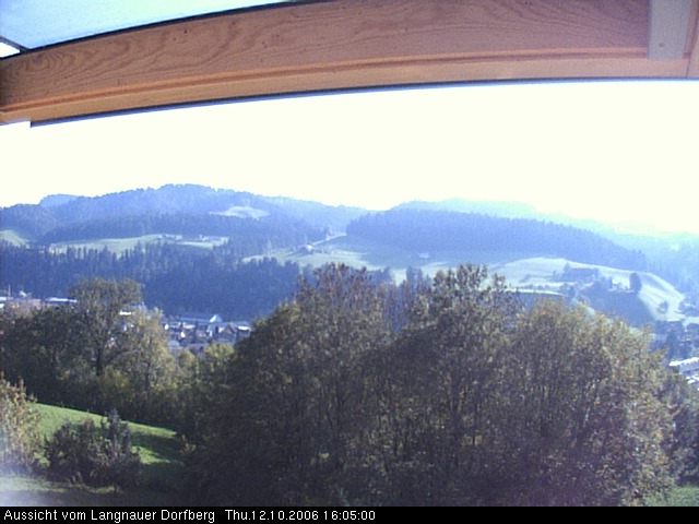 Webcam-Bild: Aussicht vom Dorfberg in Langnau 20061012-160500