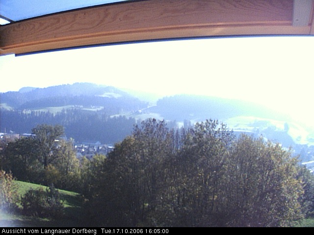 Webcam-Bild: Aussicht vom Dorfberg in Langnau 20061017-160500