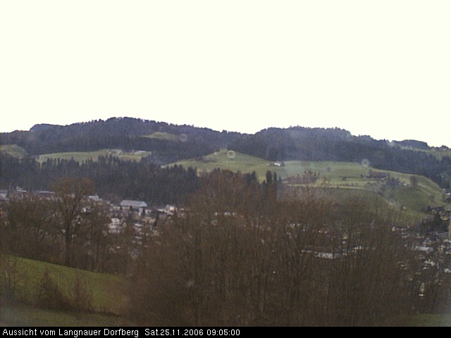 Webcam-Bild: Aussicht vom Dorfberg in Langnau 20061125-090500