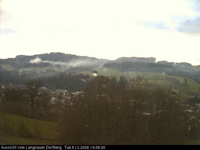 Webcam-Bild: Aussicht vom Dorfberg in Langnau 20061205-160500