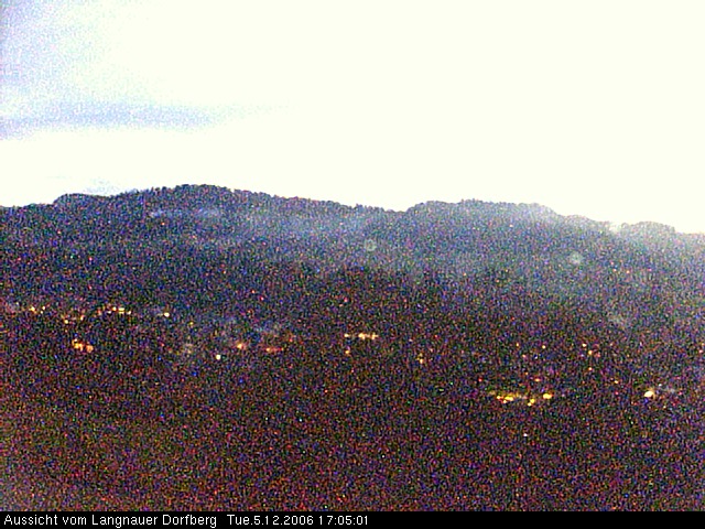 Webcam-Bild: Aussicht vom Dorfberg in Langnau 20061205-170500