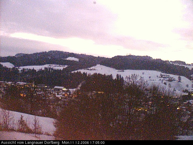 Webcam-Bild: Aussicht vom Dorfberg in Langnau 20061211-170500