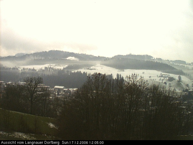 Webcam-Bild: Aussicht vom Dorfberg in Langnau 20061217-120500