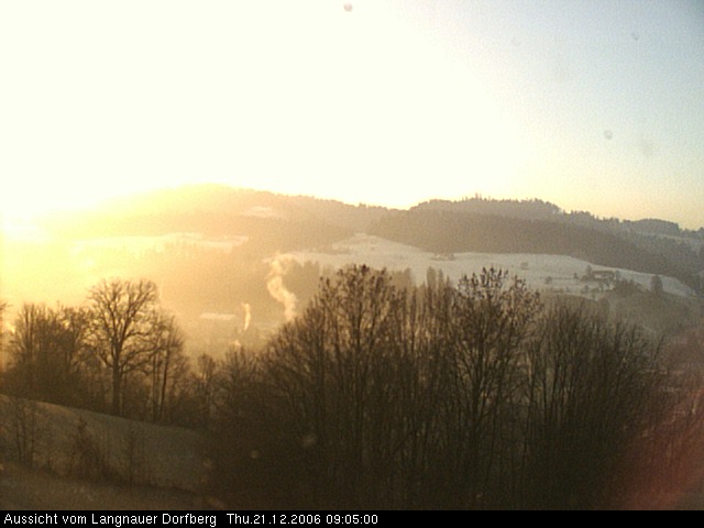 Webcam-Bild: Aussicht vom Dorfberg in Langnau 20061221-090500