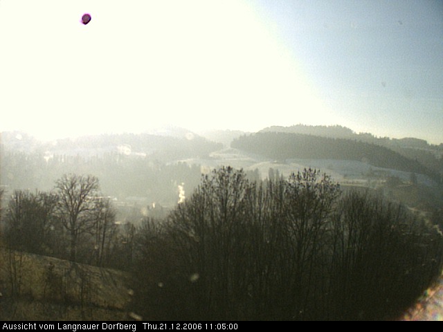 Webcam-Bild: Aussicht vom Dorfberg in Langnau 20061221-110500