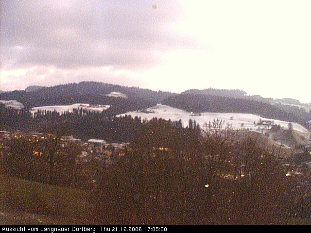 Webcam-Bild: Aussicht vom Dorfberg in Langnau 20061221-170500